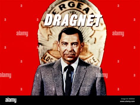  Dragnet -  Spannende misdaadserie met Jack Webb en een blik op het leven van politieagenten in Los Angeles!