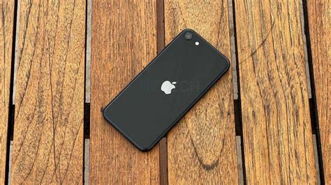 iphonese 第三世代 ケース とその周辺の奇妙な議論